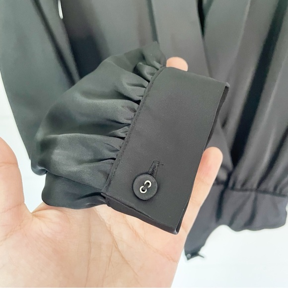 NWT L'Academie REVOLVE Black Long Sleeve Surplice Satin Bodysuit Size Small - Picture 5 of 10